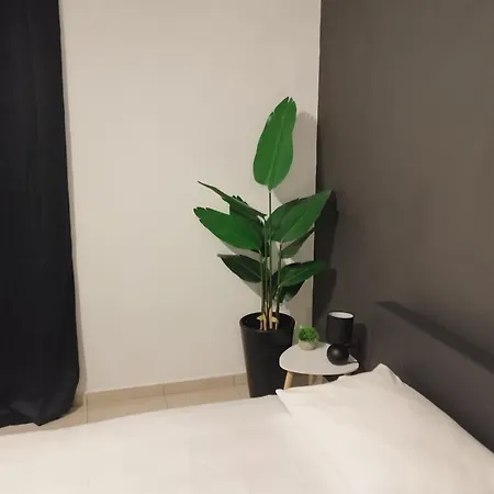 Апартаменти 303 St Lazaros View