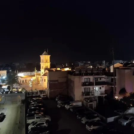 303 St Lazaros View Апартаменти