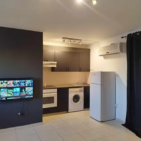 303 St Lazaros View Ларнака